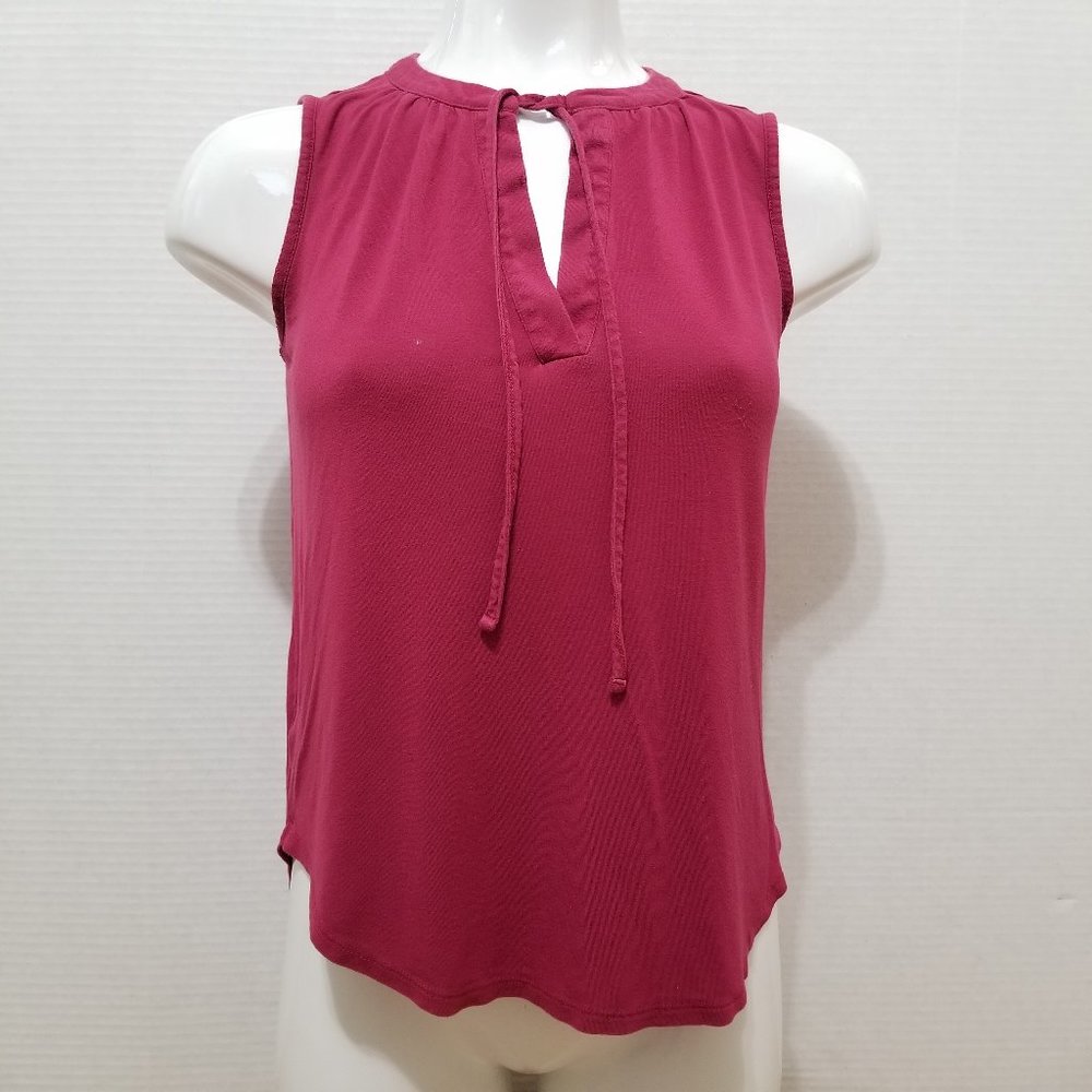 Ann Taylor LOFT top Small sleeveless curved hem tie neck keyhole v-neck Factory